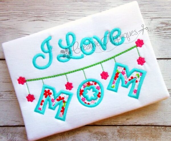 Mom Clothesline Applique