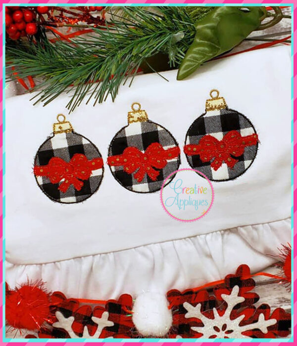 Bean Stitch Ornament Bow Trio Applique - Image 3