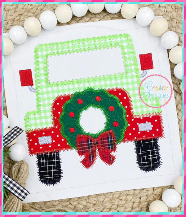 Zigzag Stitch Jeep Wreath Applique Design