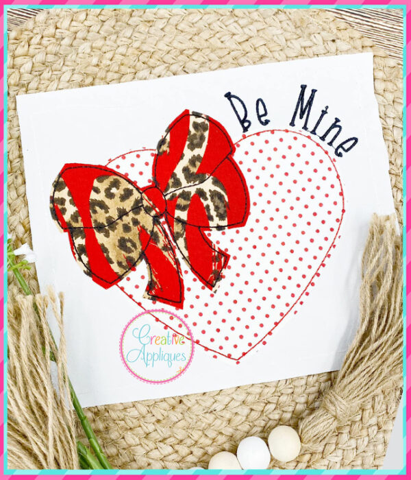 Bean Stitch Heart Big Bow Applique Design