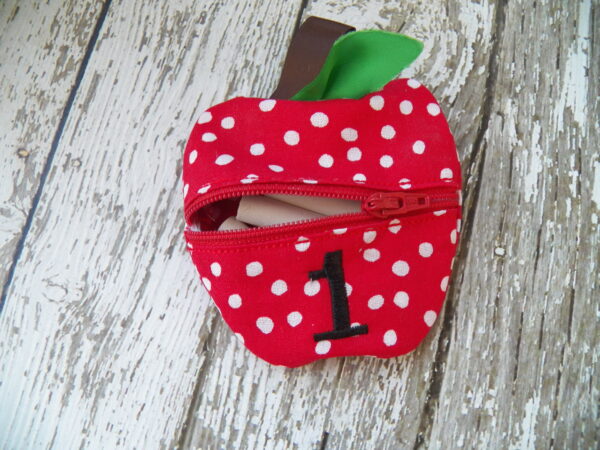 Apple Pouch