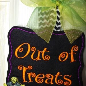 ITH Halloween Door Sign