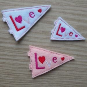 Love Pennant clip'ems