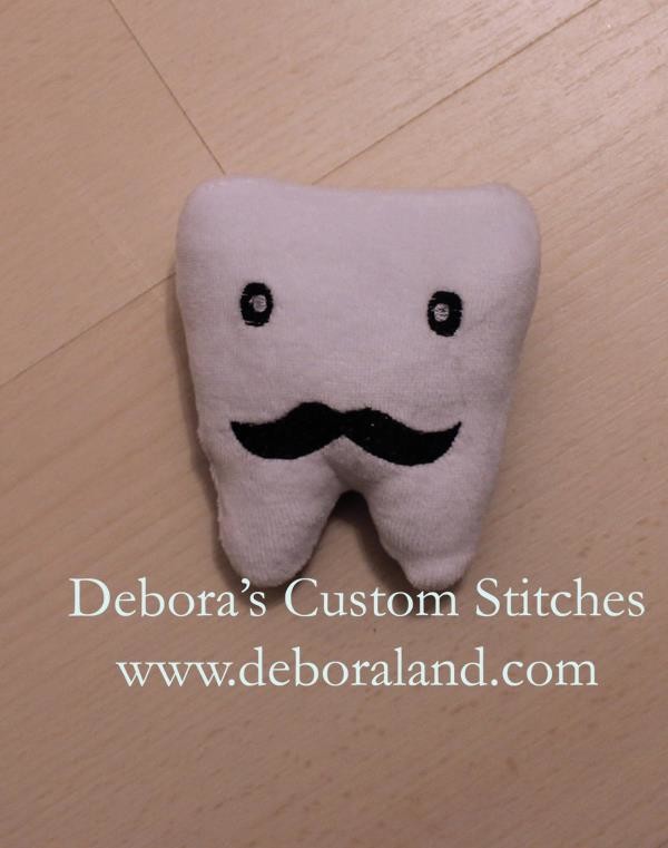 ITH Mustache Tooth Pillow