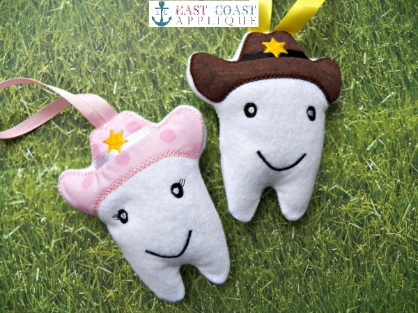 ITH Cowboy/Cowgirl Tooth Pillow