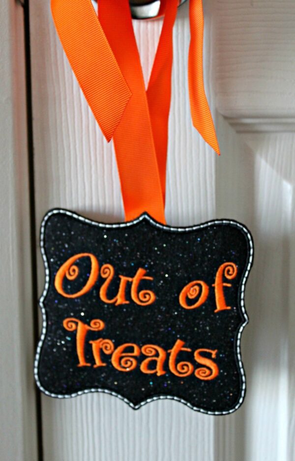 ITH Halloween Door Sign